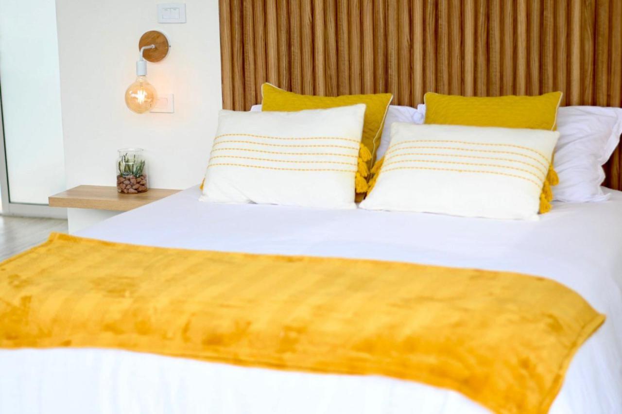 Casa Flotante La Trinidad Hotel กัวตาเป ภายนอก รูปภาพ