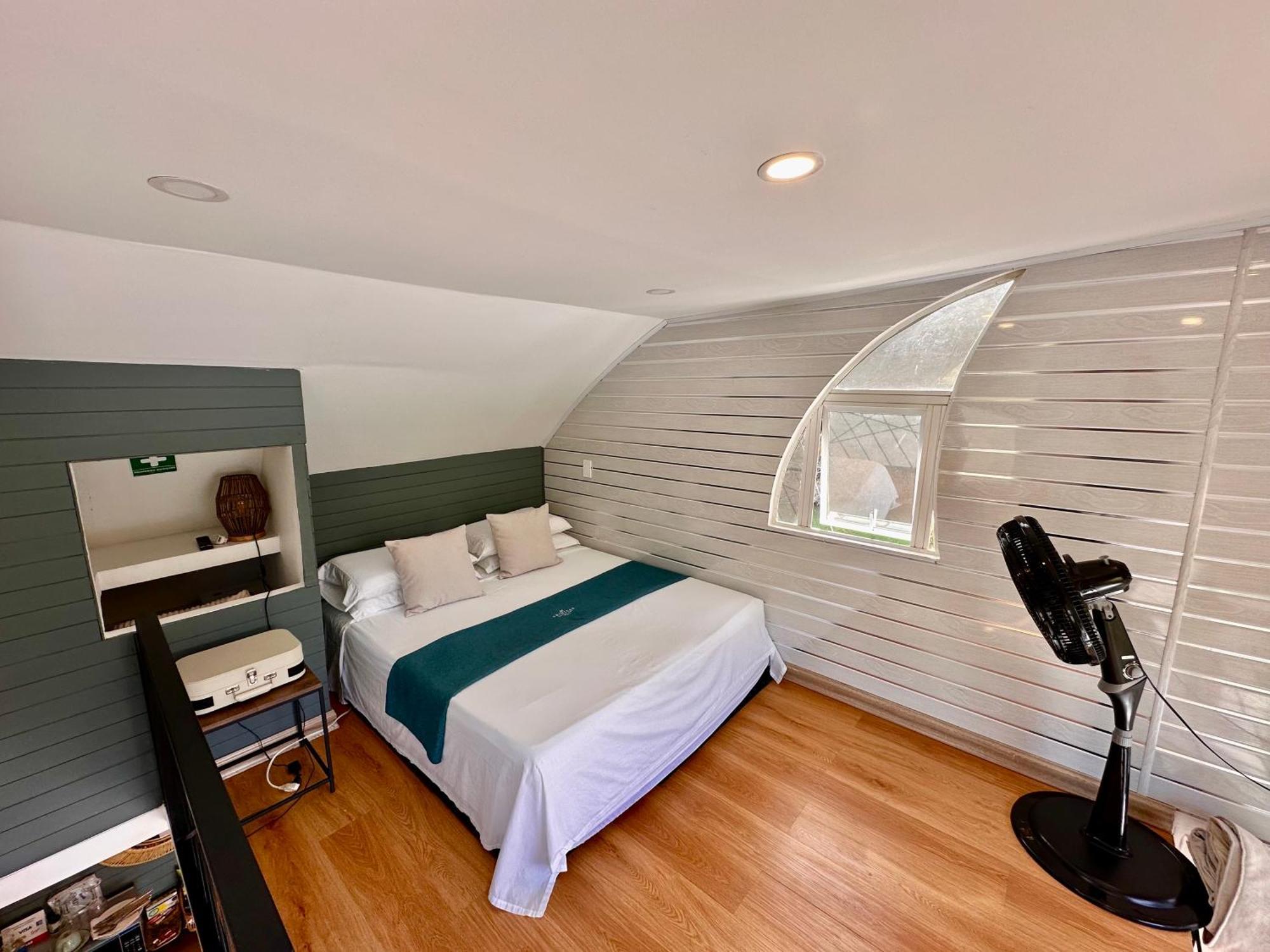 Casa Flotante La Trinidad Hotel กัวตาเป ภายนอก รูปภาพ